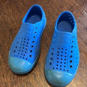 Native Shoes Kids Water Shoes in Blue